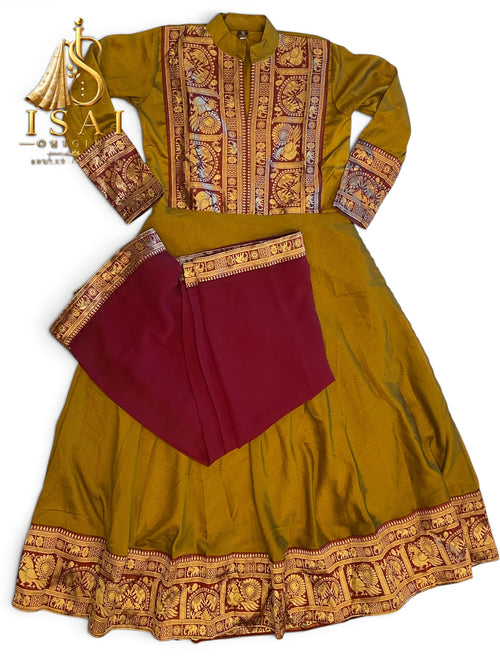 ISAIOLI - The Vichitra Silk Jacquard Zari Gown with Georgette Dupatta